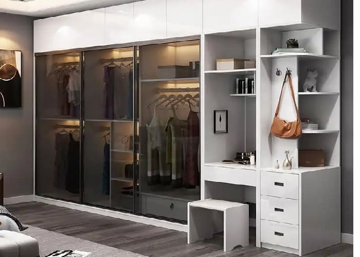 5 mẫu tủ quần áo gỗ thông minh, hiện đại 9 Tủ quần áo thông minh nhiều ngăn, nhiều cánh cao kịch trần